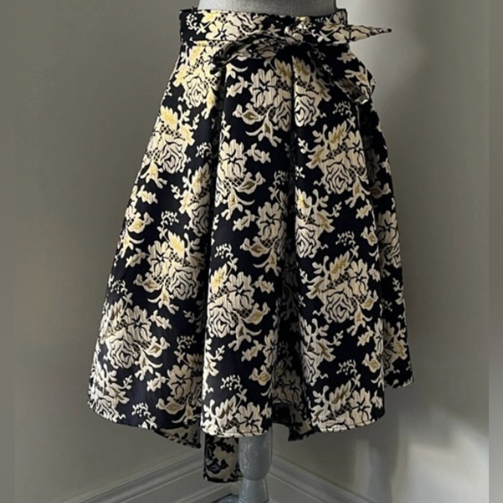 QED LONDON Floral Brocade High Low Skirt / Black/ Gold size US Medium